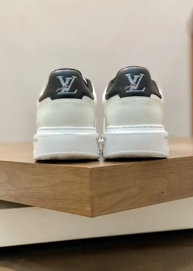 hype Louis Vuitton Sneakers