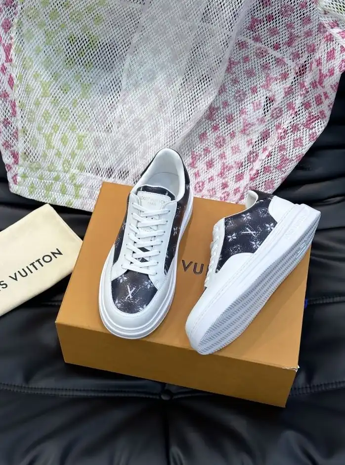 hype Louis Vuitton Sneakers