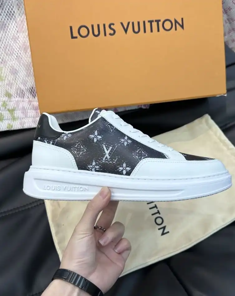 hype Louis Vuitton Sneakers