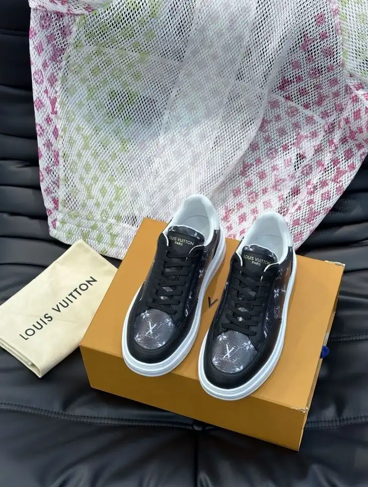 hype Louis Vuitton Sneakers