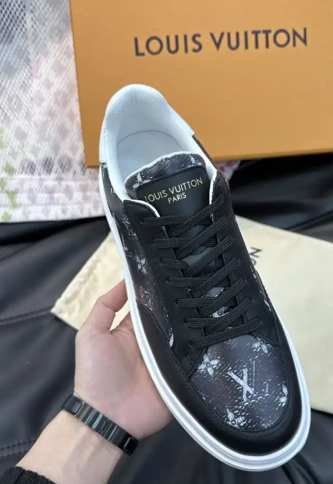 hype Louis Vuitton Sneakers