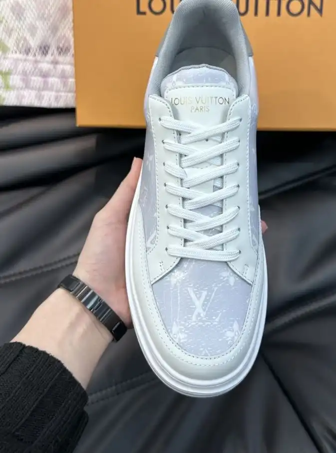 hype Louis Vuitton Sneakers