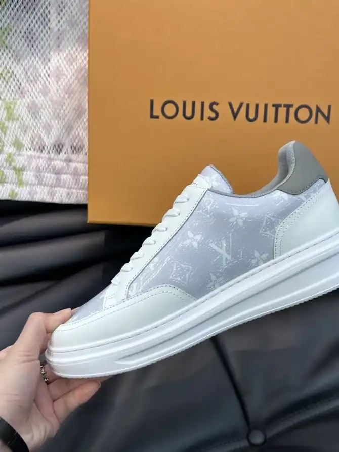 hype Louis Vuitton Sneakers