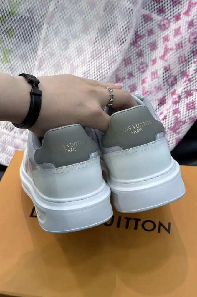 hype Louis Vuitton Sneakers