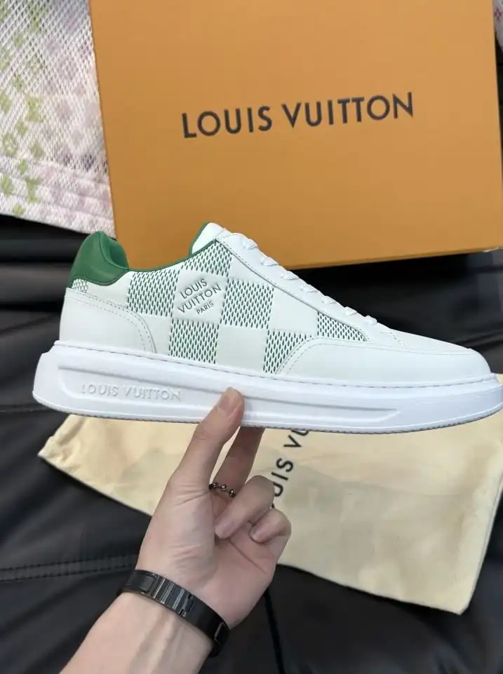 hype Louis Vuitton Sneakers