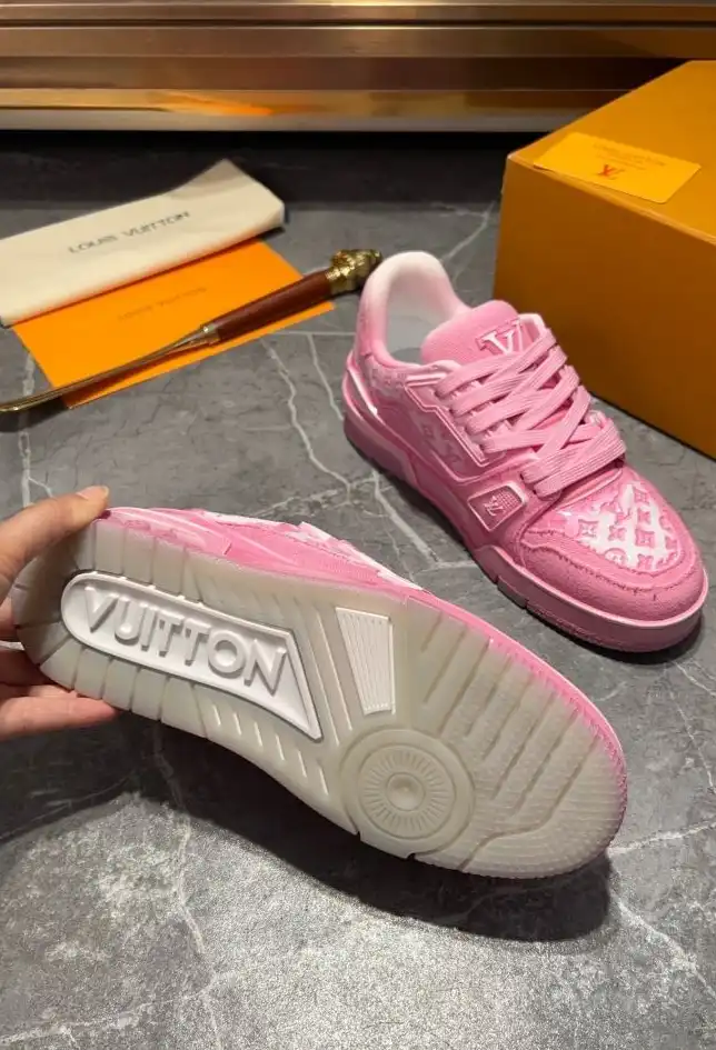 hype Louis Vuitton Sneakers