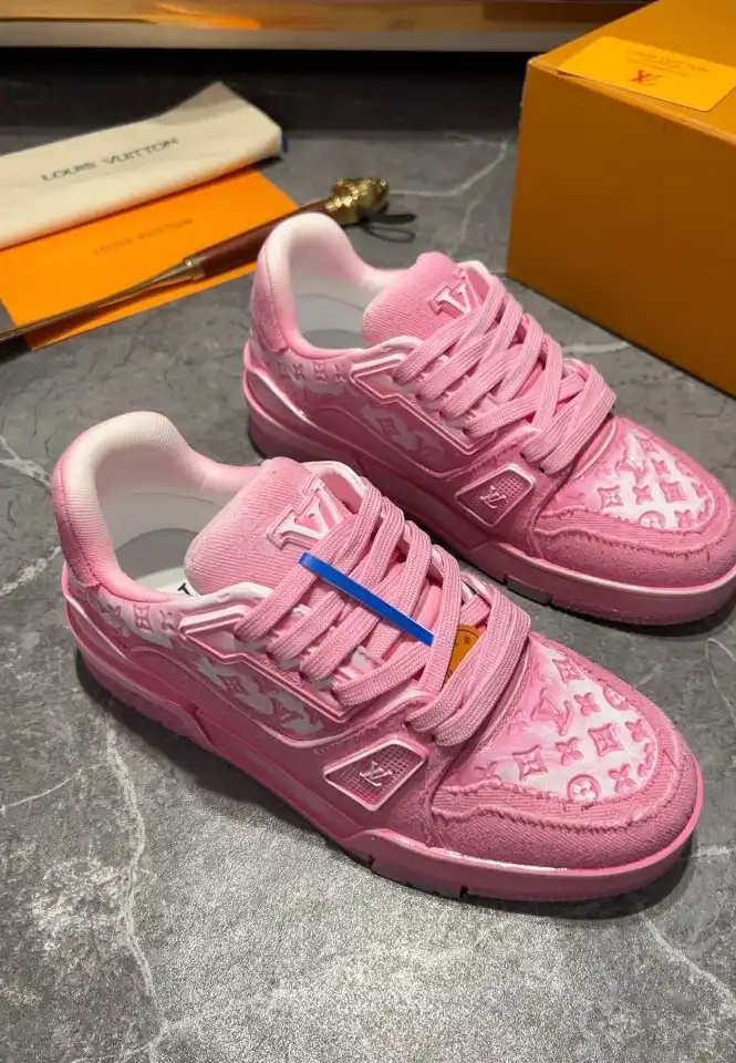 hype Louis Vuitton Sneakers