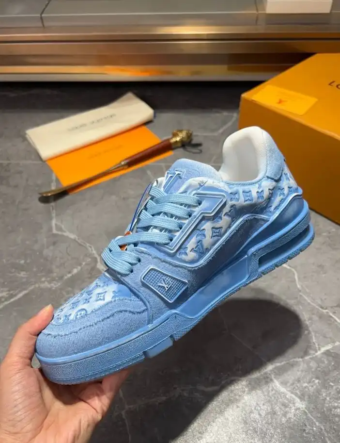 hype Louis Vuitton Sneakers