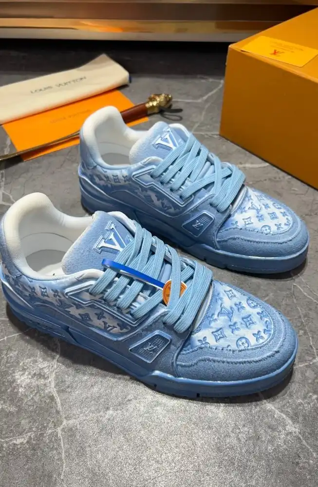 hype Louis Vuitton Sneakers