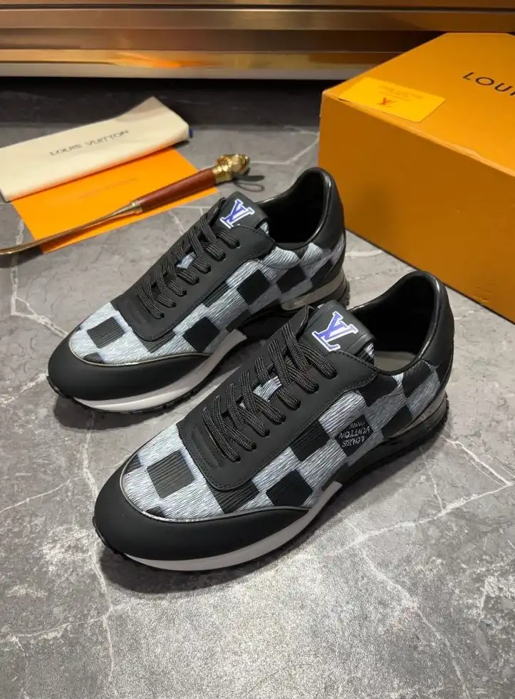 hype Louis Vuitton Sneakers