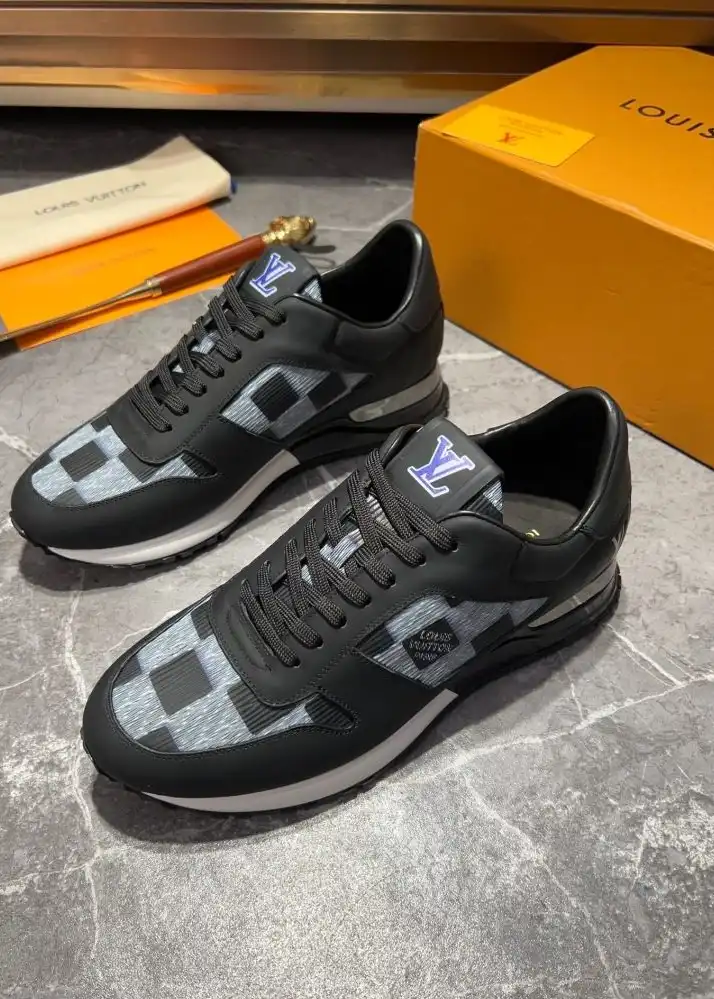 hype Louis Vuitton Sneakers