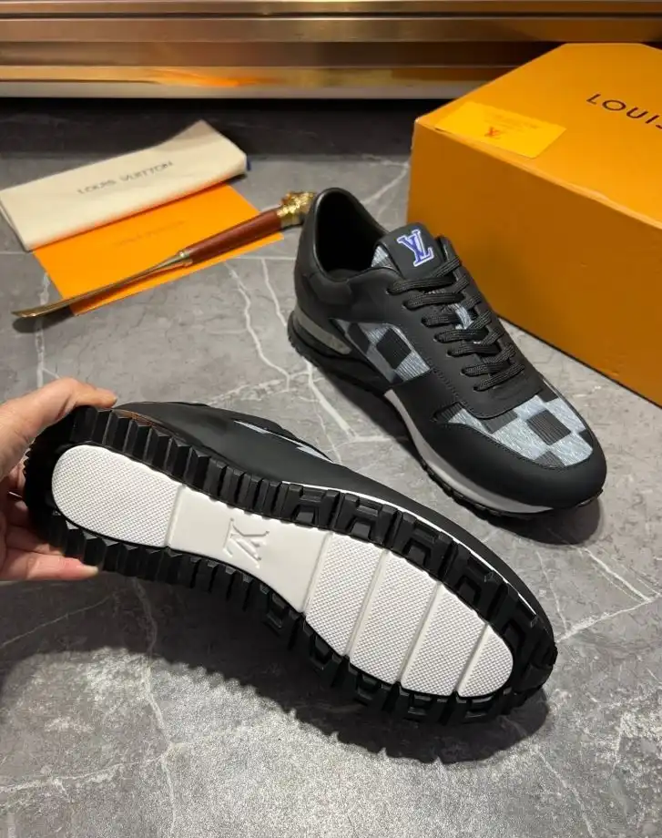 hype Louis Vuitton Sneakers