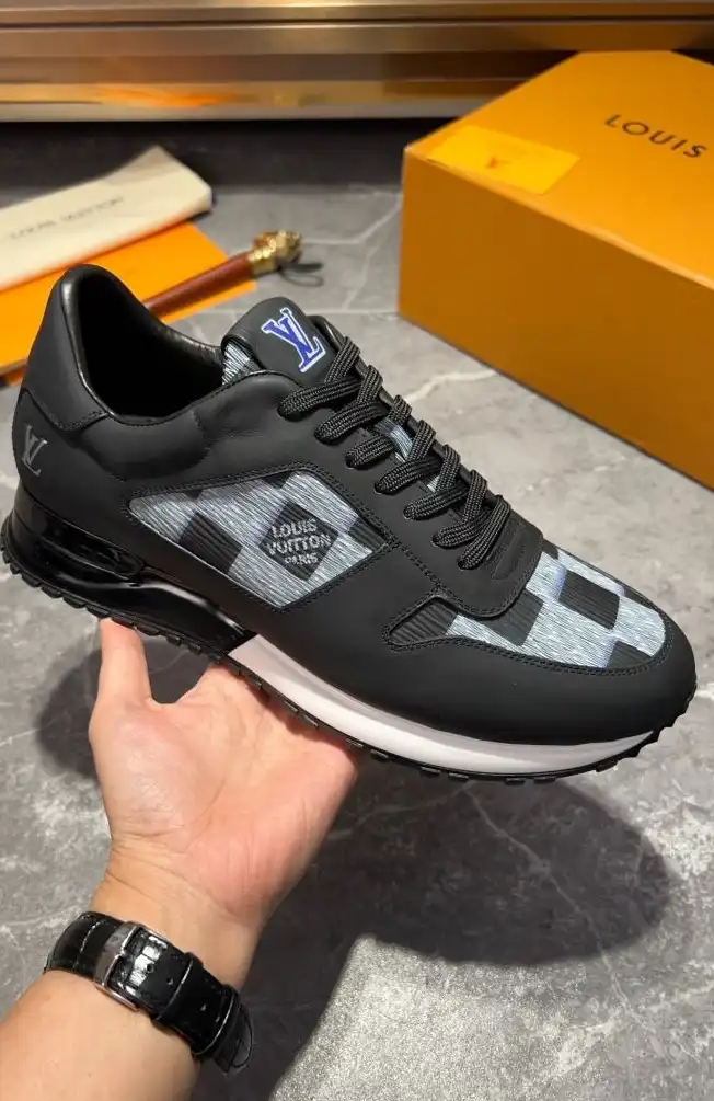 hype Louis Vuitton Sneakers