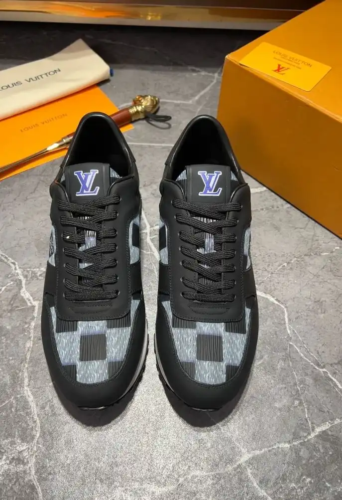 hype Louis Vuitton Sneakers