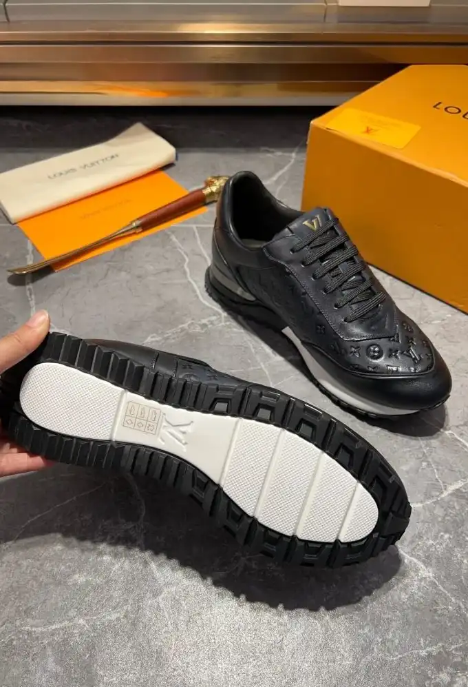 hype Louis Vuitton Sneakers