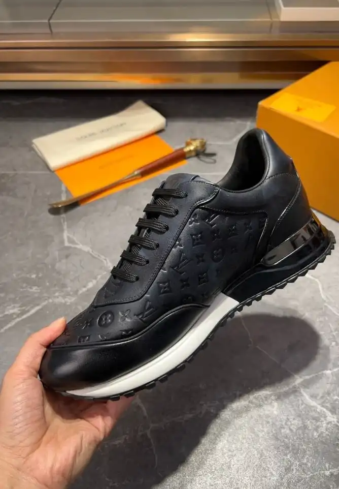 hype Louis Vuitton Sneakers