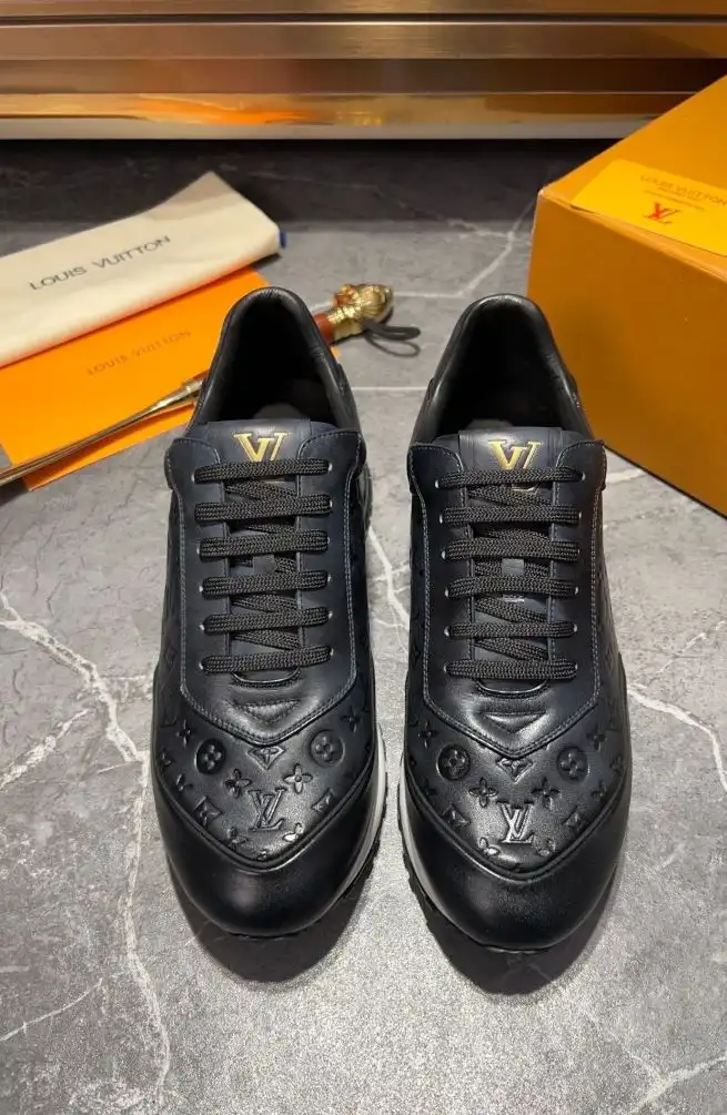 hype Louis Vuitton Sneakers