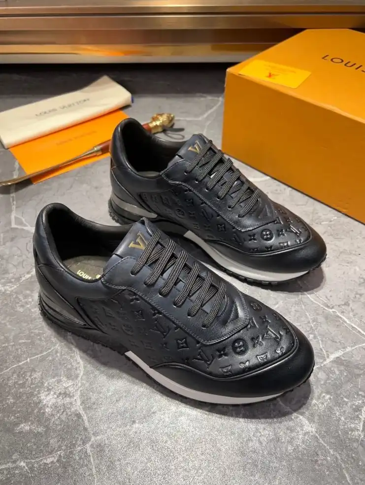 hype Louis Vuitton Sneakers