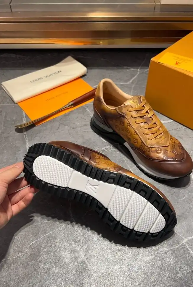 hype Louis Vuitton Sneakers