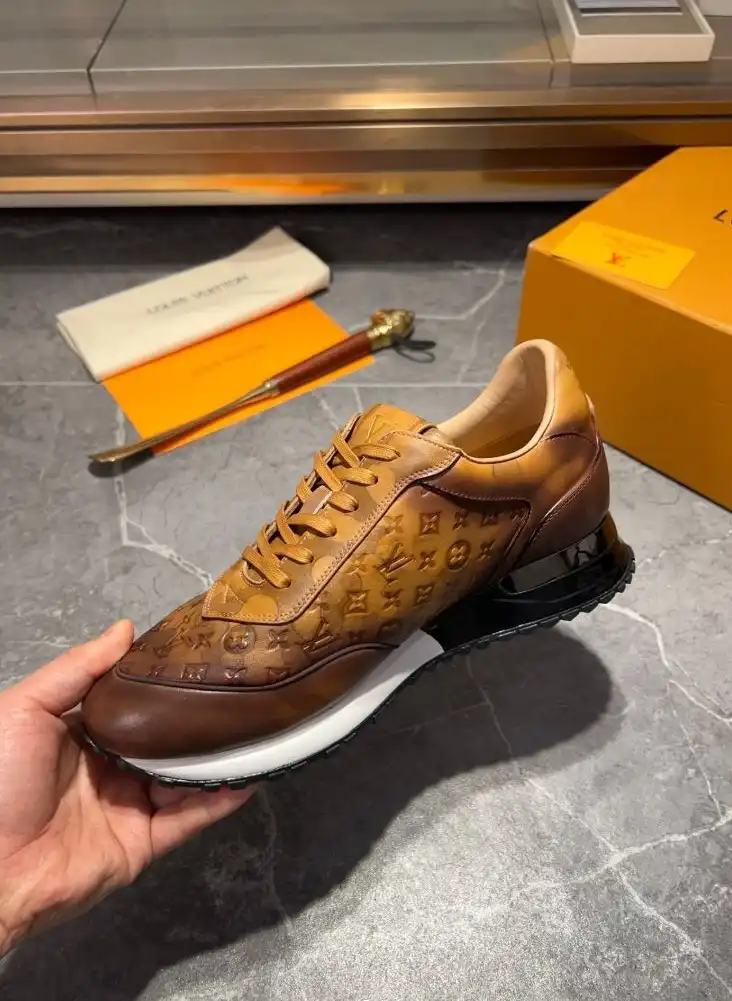 hype Louis Vuitton Sneakers