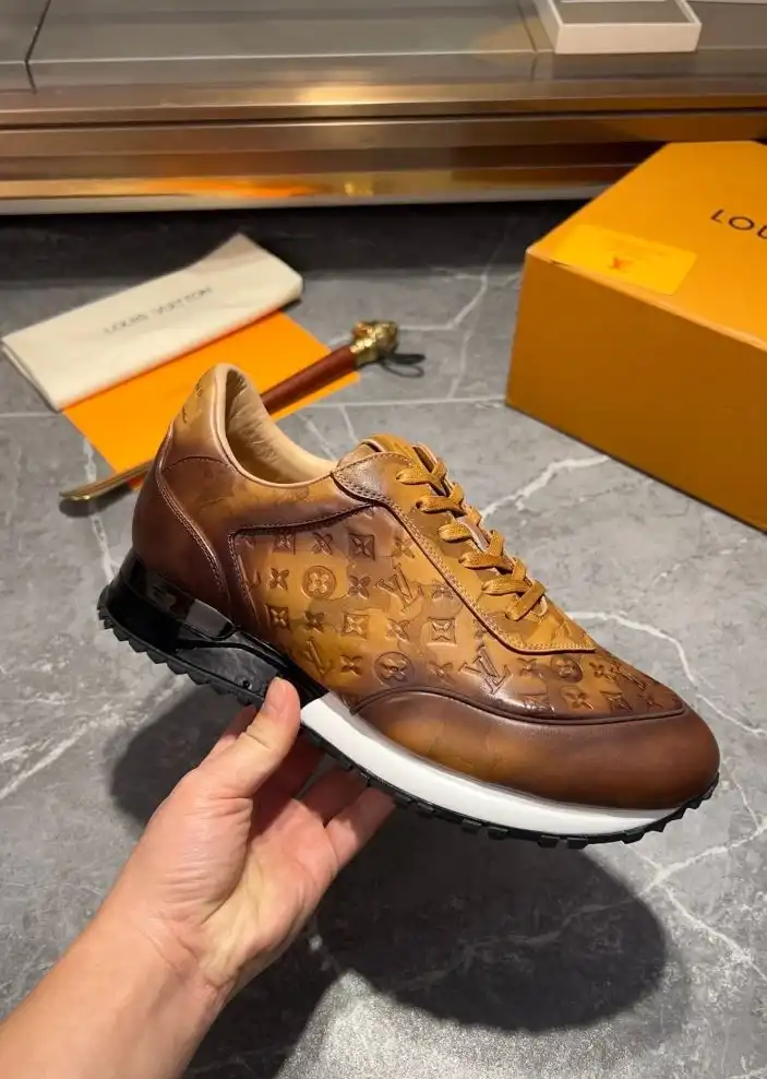 hype Louis Vuitton Sneakers