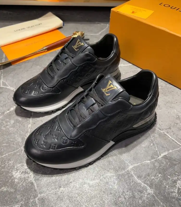 hype Louis Vuitton Sneakers