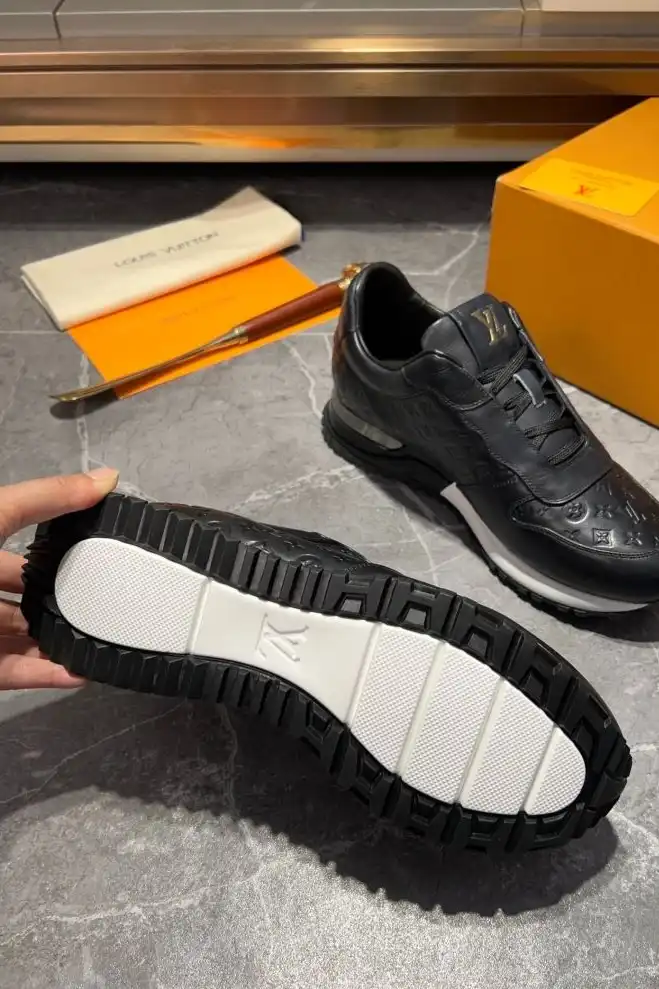 hype Louis Vuitton Sneakers