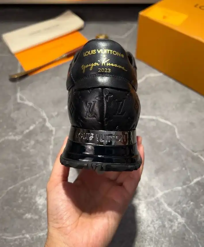 hype Louis Vuitton Sneakers