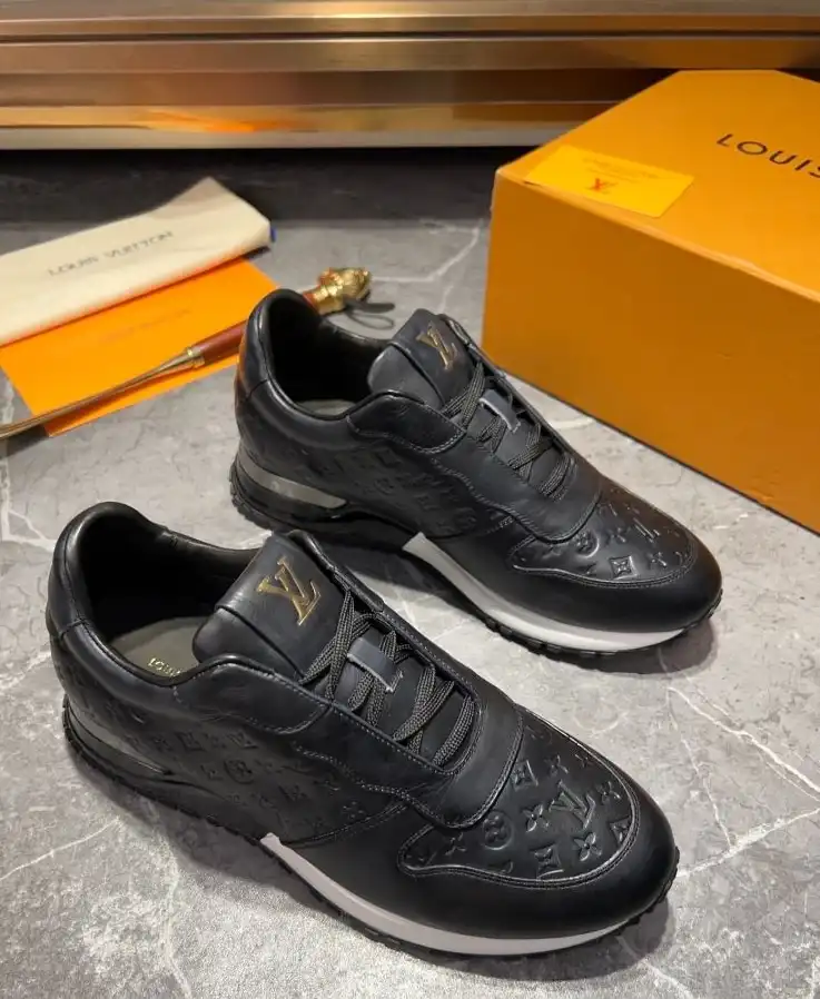 hype Louis Vuitton Sneakers