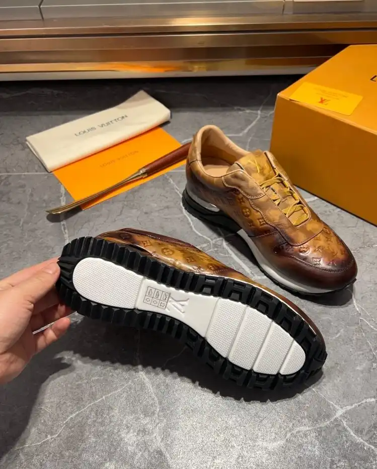 hype Louis Vuitton Sneakers