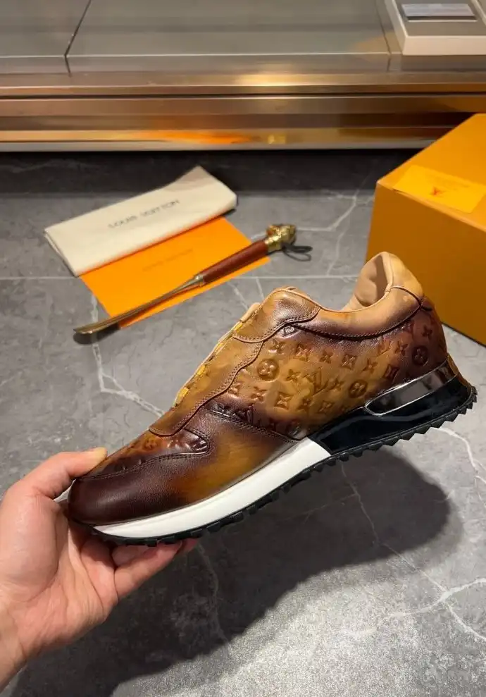 hype Louis Vuitton Sneakers