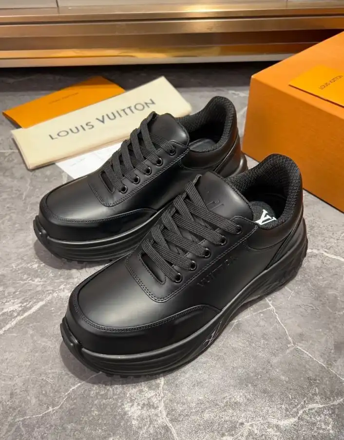 hype Louis Vuitton Sneakers