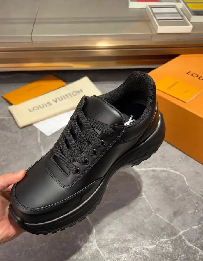 hype Louis Vuitton Sneakers