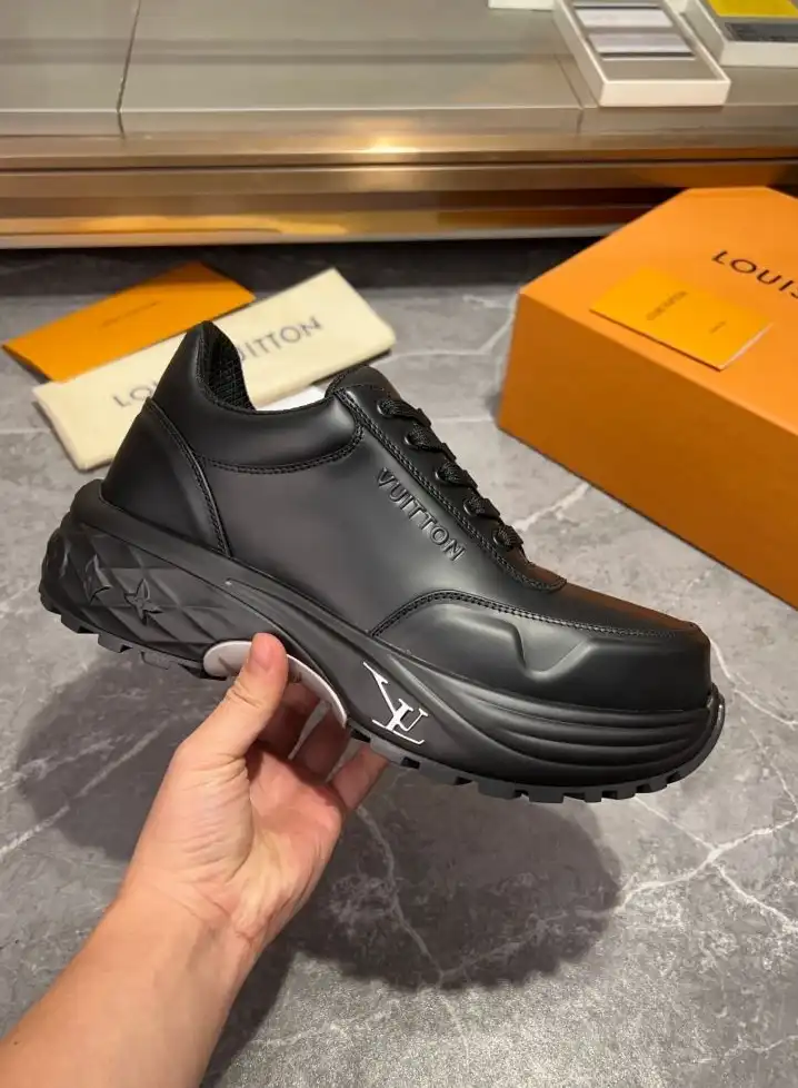 hype Louis Vuitton Sneakers