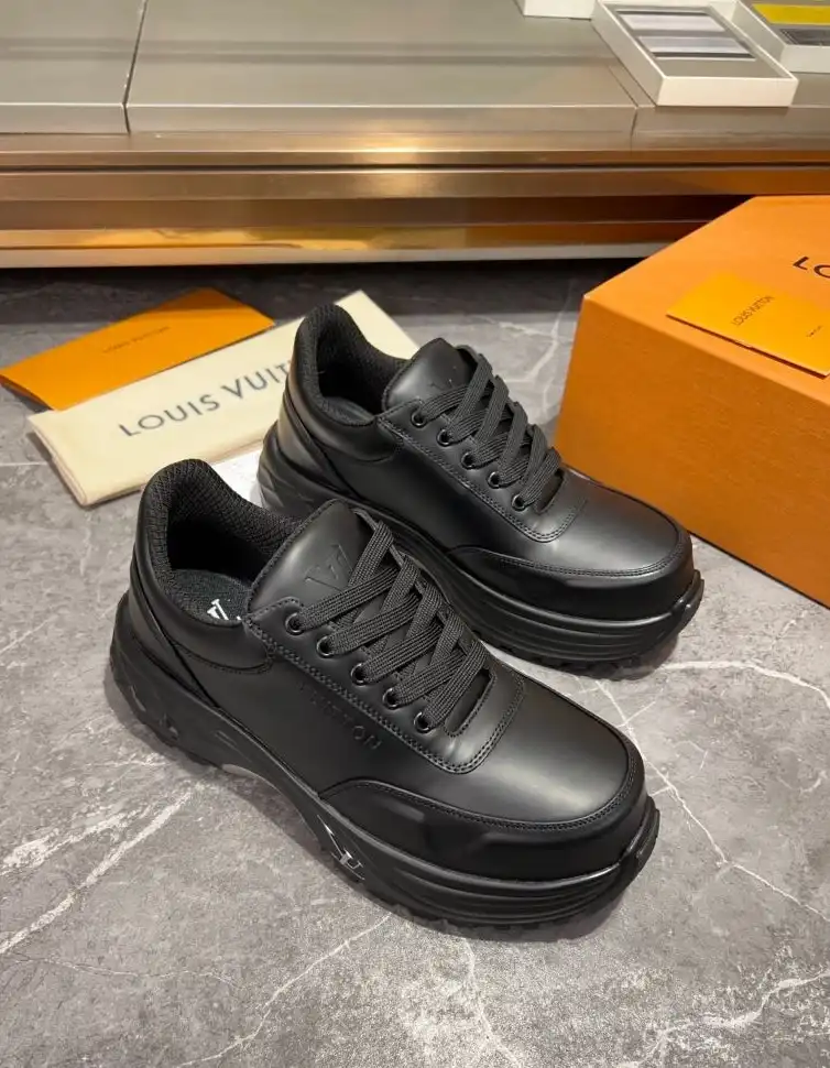 hype Louis Vuitton Sneakers