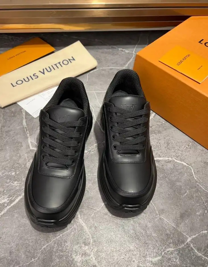 hype Louis Vuitton Sneakers