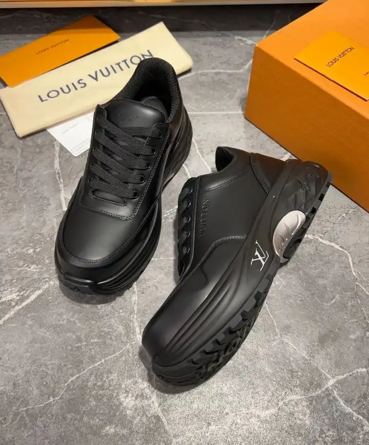 hype Louis Vuitton Sneakers