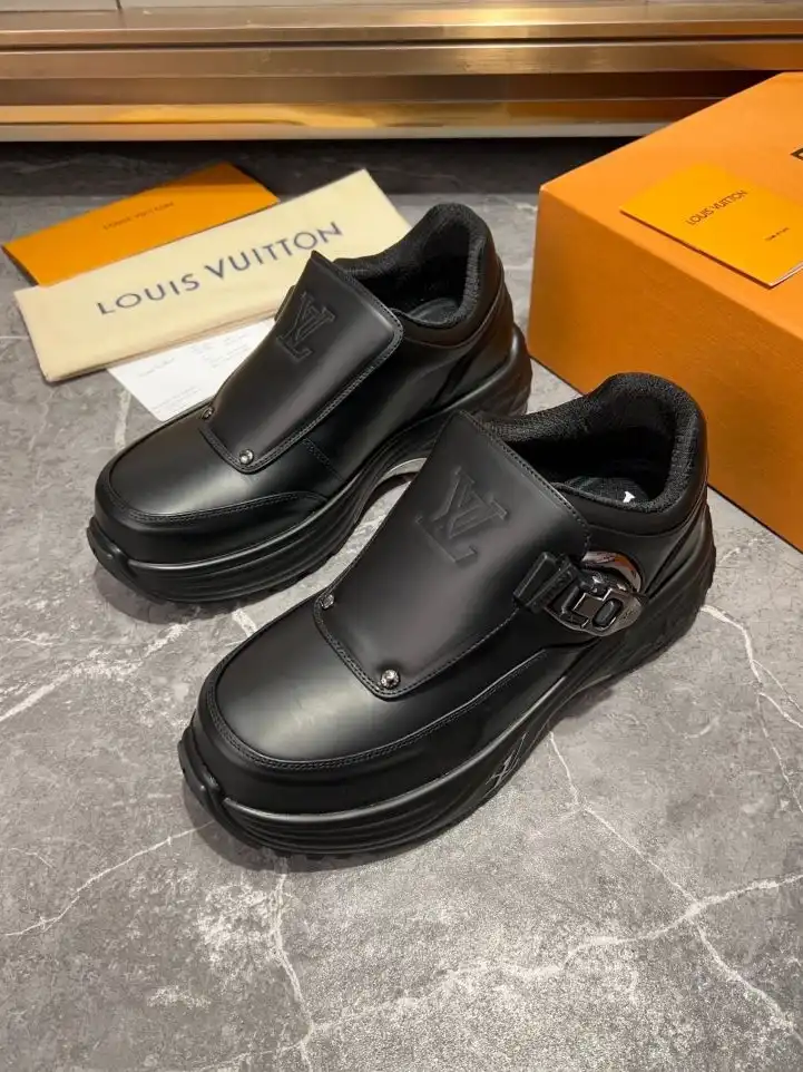 hype Louis Vuitton Sneakers