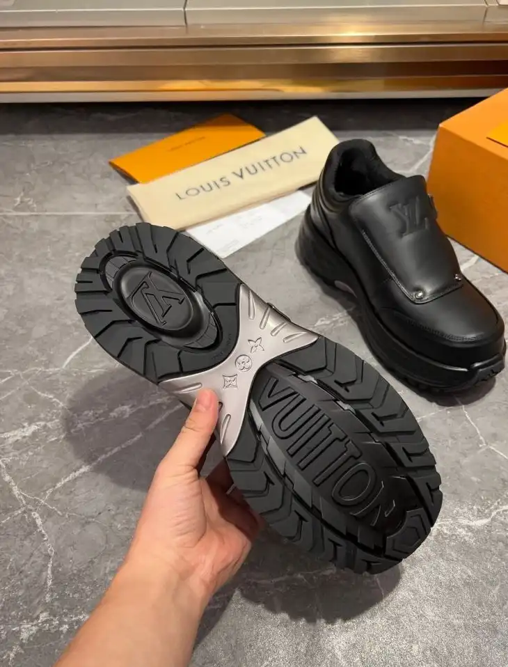 hype Louis Vuitton Sneakers