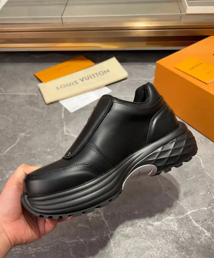 hype Louis Vuitton Sneakers