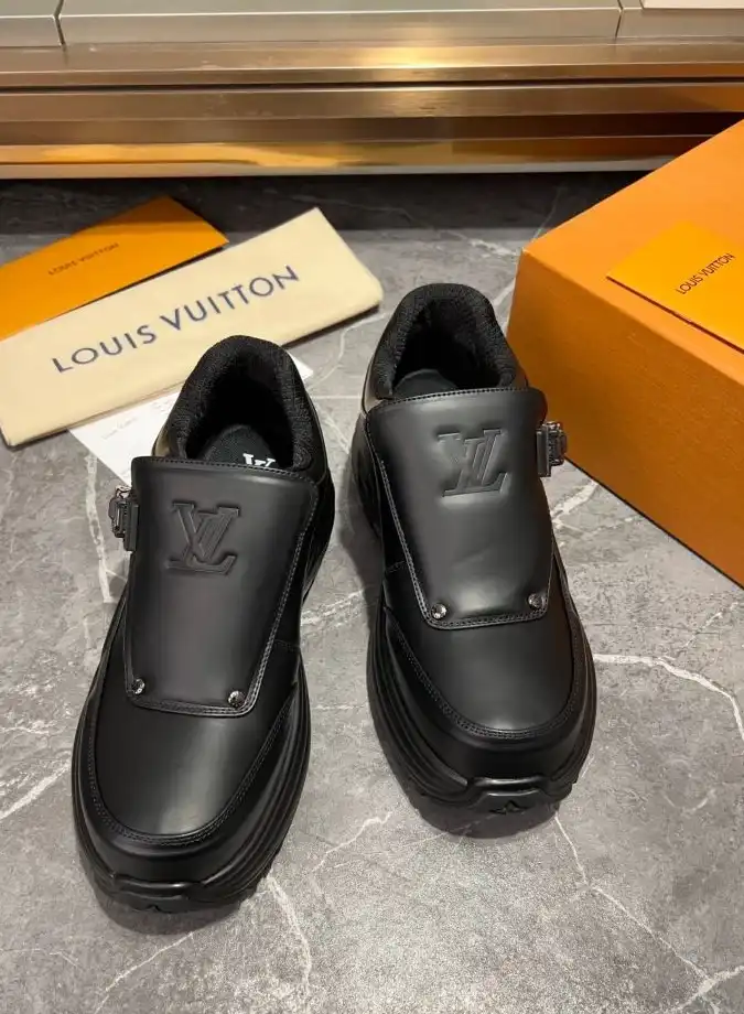 hype Louis Vuitton Sneakers