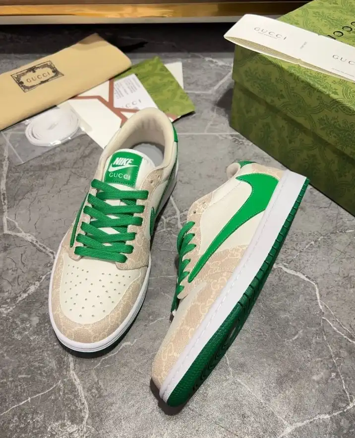 hype Gucci Sneakers