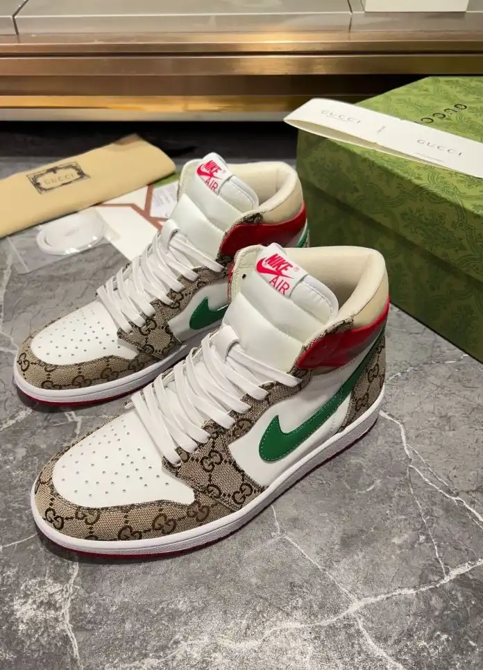 hype Gucci Sneakers