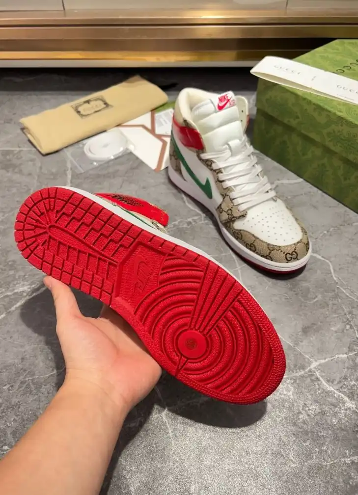 hype Gucci Sneakers