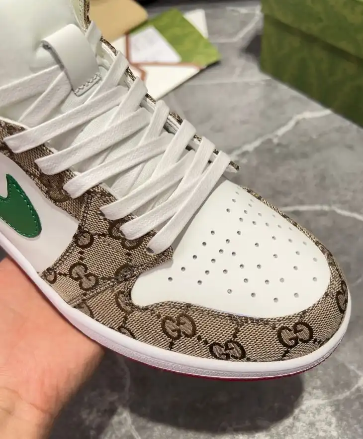 hype Gucci Sneakers