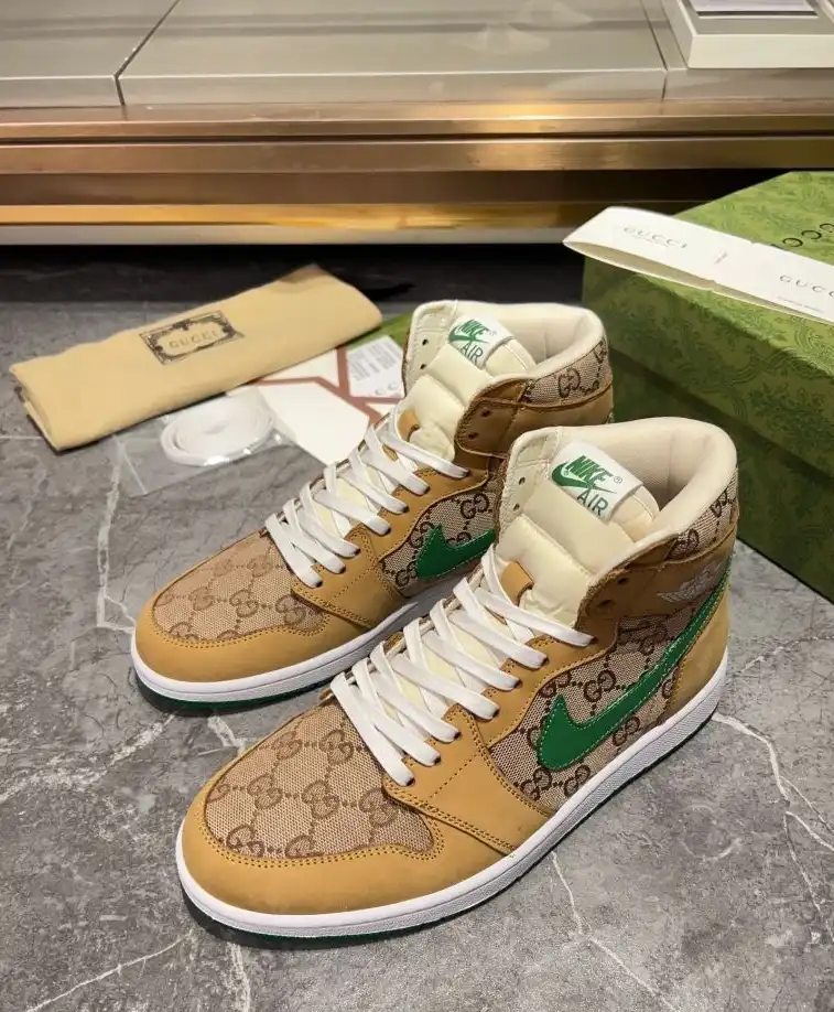 hype Gucci Sneakers