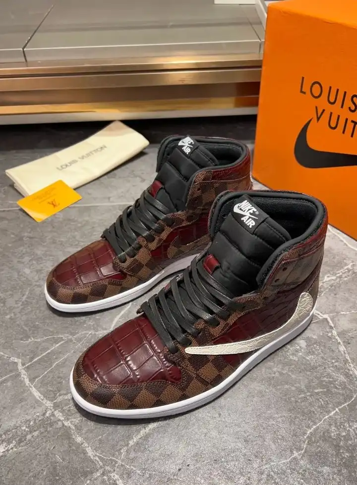 hype Louis Vuitton Sneakers