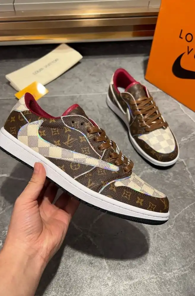 hype Louis Vuitton Sneakers