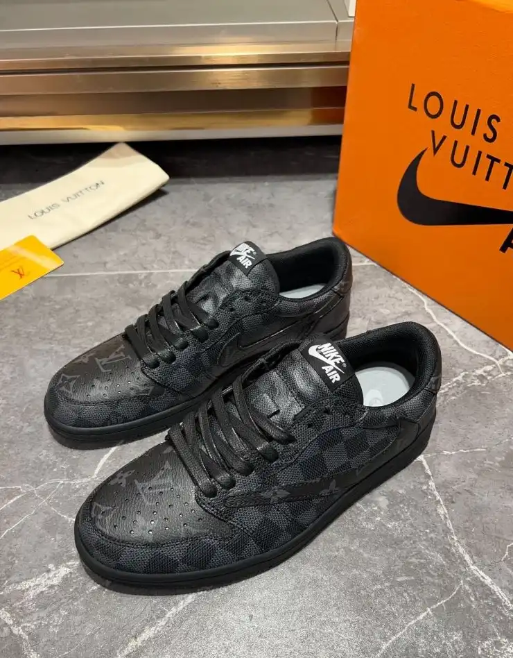 hype Louis Vuitton Sneakers