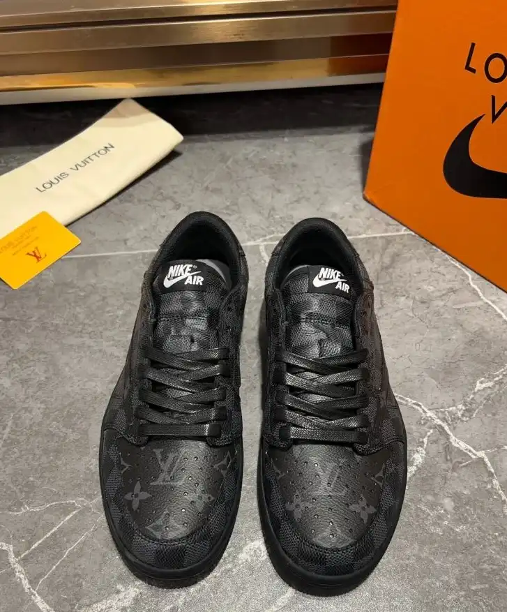 hype Louis Vuitton Sneakers